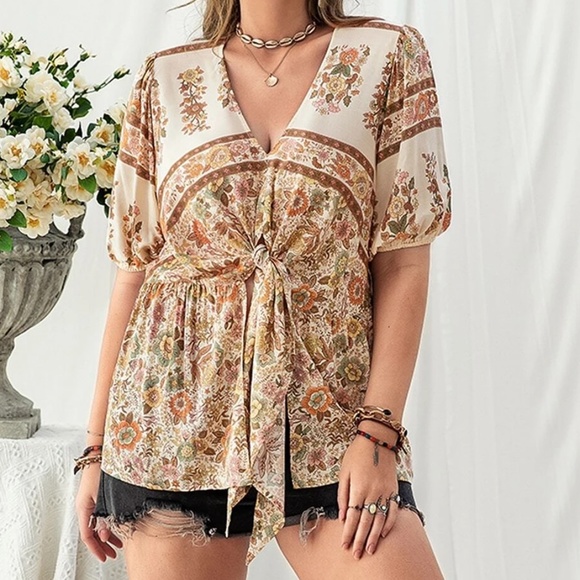 Boho Floral Print Front Tie Blouse - Picture 2 of 5
